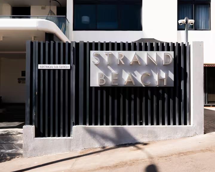 2 Bedroom Property for Sale in Sea Point Western Cape